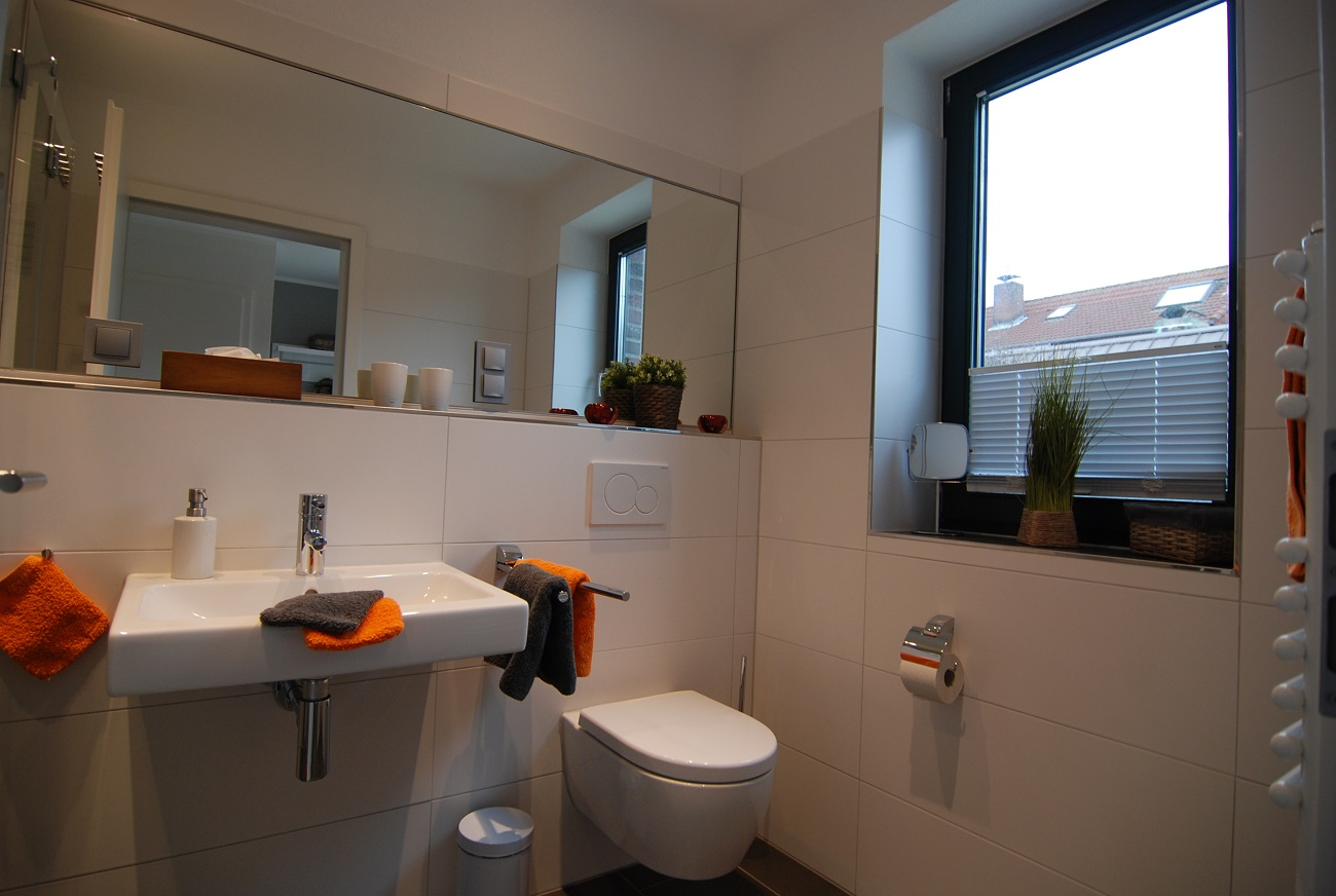 Badezimmer unten –
        weitere Ansicht – Ferienhaus Windvogel